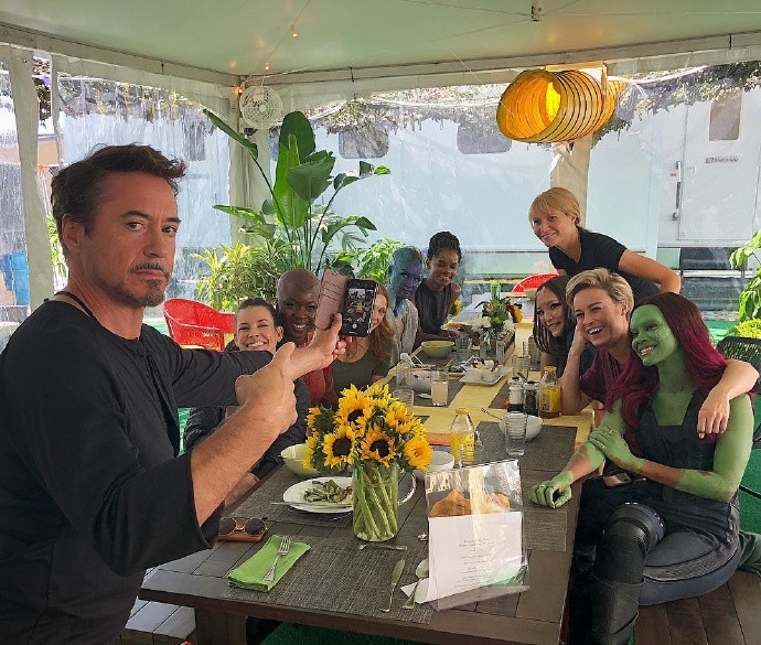 复联4女英雄燃爆场面现实再现,网友称:真妇仇