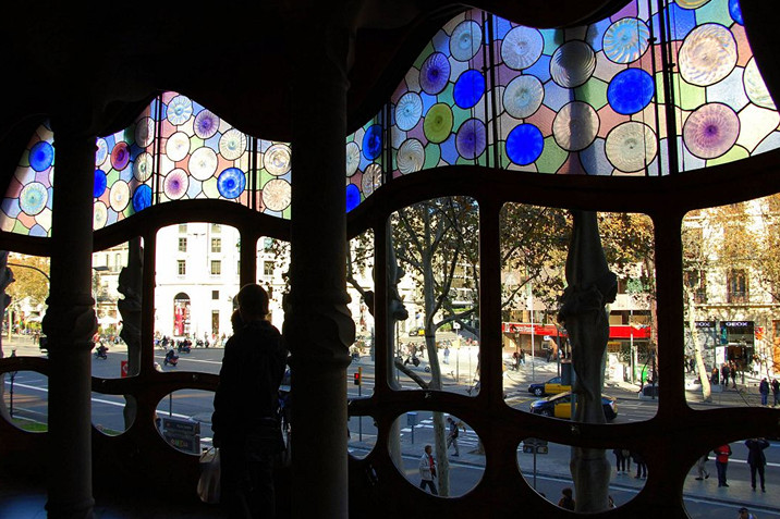 奎尔公园(park guell)建于1900-1914年,并被联合国教科文组织列入世界