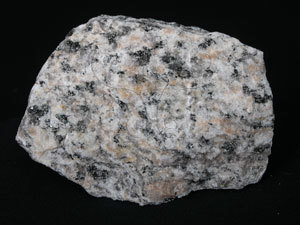 简介 花岗质片麻岩指矿物成分与花岗岩相似,具有明显的片麻构造的变质
