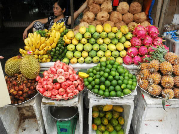 带100块人民币去越南,能够在那里买到什么东西