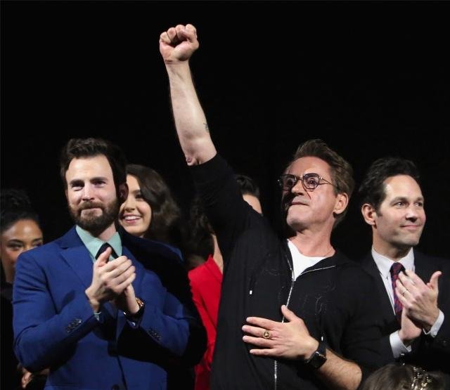 《复联4》演员最后一次大合影中,出现了很多许