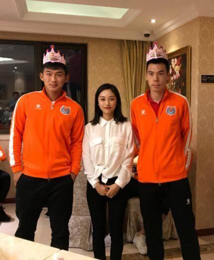 又一美女老总登陆中国足坛!土豪钦点