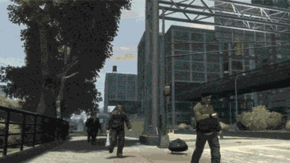 搞笑gif趣图:龙叔你的手往哪放呢