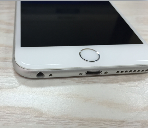 苹果【iphone 6 plus】 银色 16 g a1524 国行八成新