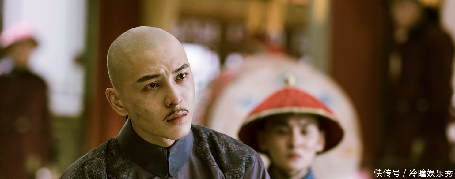 延禧攻略弘昼喝下毒酒前,谁注意到他的小动作