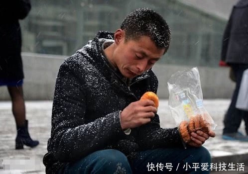 用工荒,工地老板开出300的日薪,却招不到人,