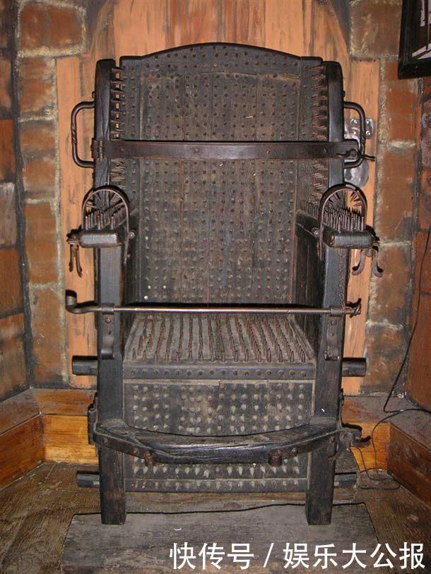 古代刑罚工具 t01daeda667d7699c85.jpg