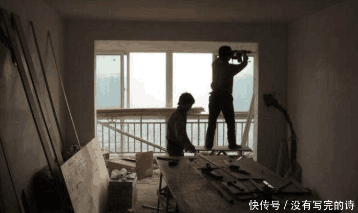 儿子因房子患白血病,住17年的甲醛哪来移门,原来是它搞鬼窄边衣柜甲醛图片