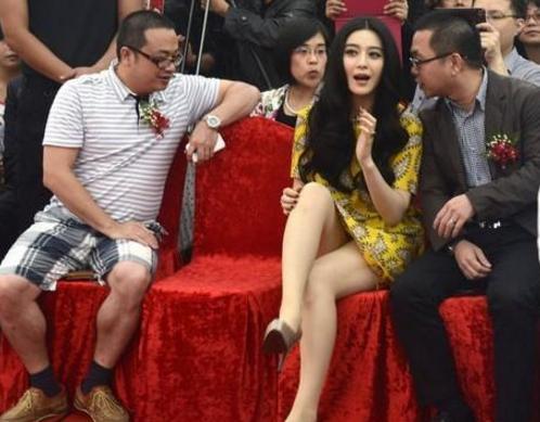 她是曾红过刘若英的万人迷，让位范冰冰息影，现嫁入豪门别样美!