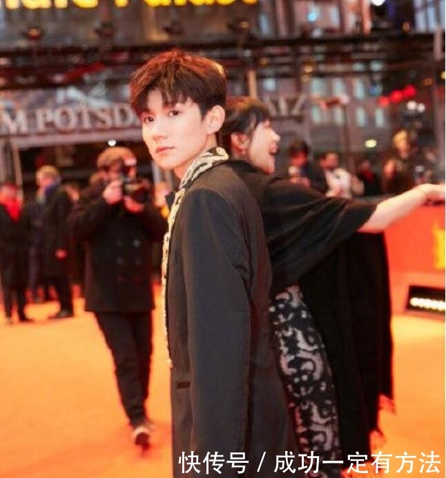 一首歌让王源情绪崩溃大哭,发文道歉:这是舞台