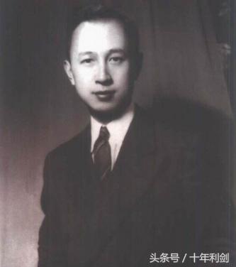 钱学森为国贡献心切,学术顶尖成果颇丰,却淡泊