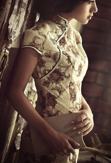 穿旗袍拍艺术照怎么摆姿势_360问答