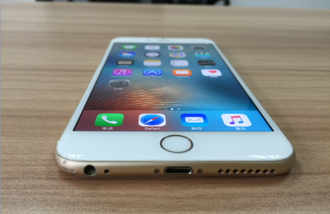 苹果【iphone 6 plus】金色 16 g a1524 港澳台 七成新 截至质保日期