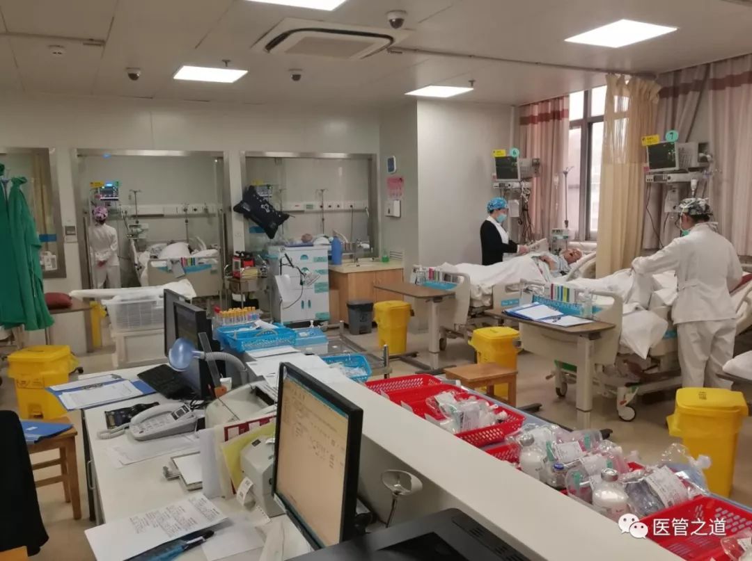 除夕 白衣天使为健康\"守岁\"