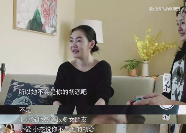 小S一来就变搞笑，看到S姐妹热热闹闹还是戳到了我们的青春！