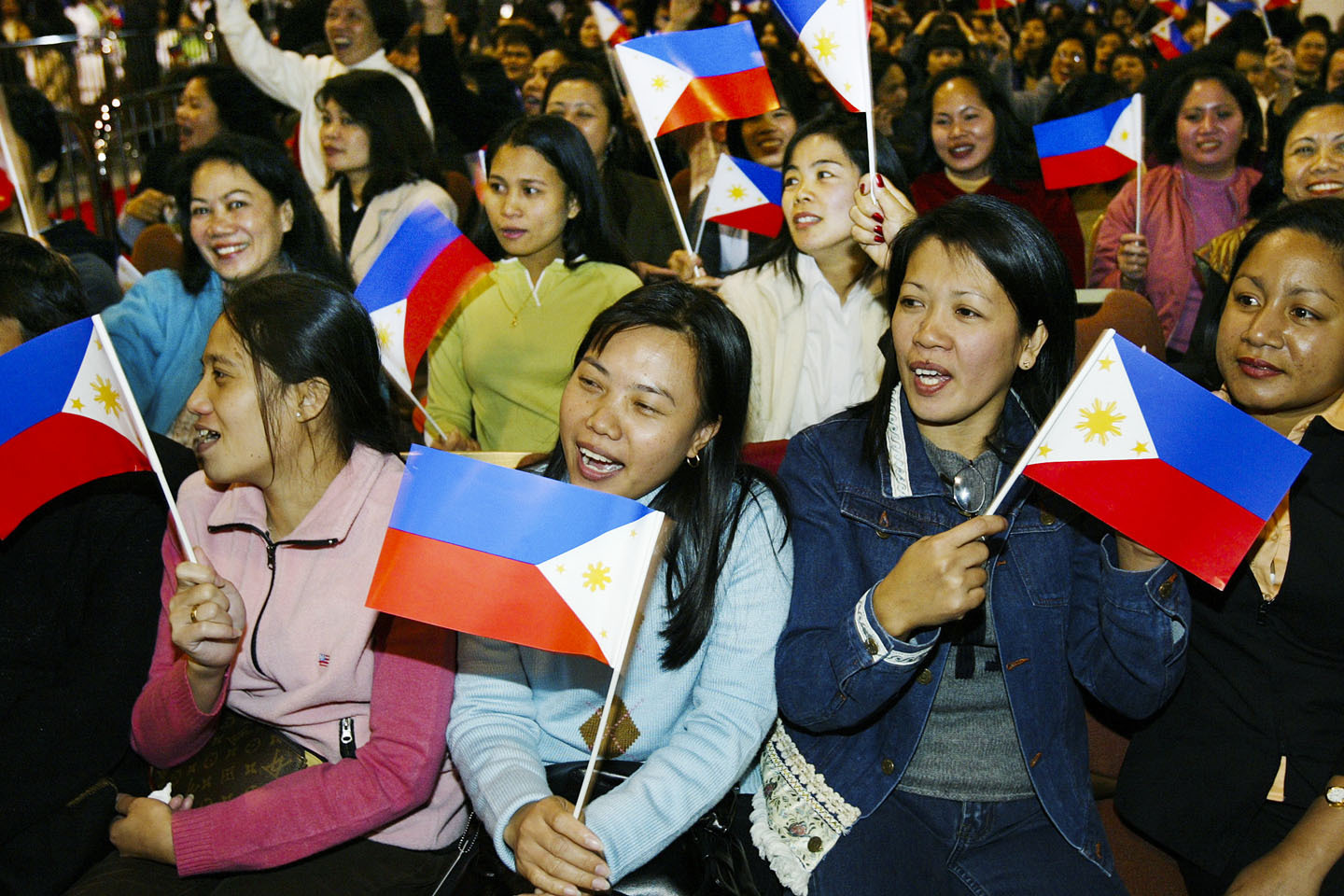 外媒:中国与菲律宾达成协议 将引进30万菲律宾劳工