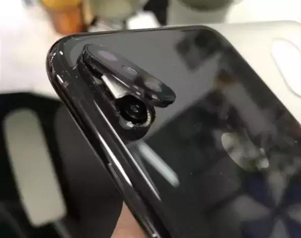 又来?超贵苹果iPhone X摄像头问题频发,这可能