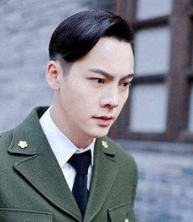 陈伟霆恋情终于有动静,花落宋茜,两人微博甜蜜