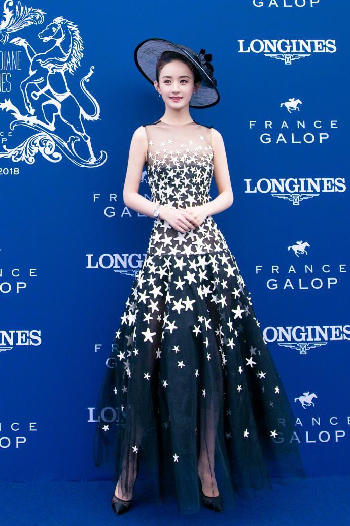赵丽颖、陈慧琳同穿黑色星星晚礼裙：不一样的美，你更爱谁？