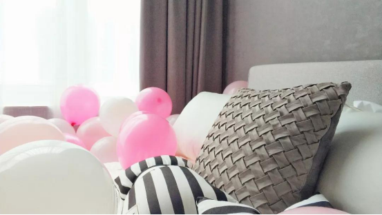 城家公寓怎么样,这间斩获少女心的粉色气球屋能美成什么样