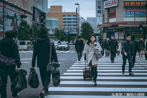 为什么中国人学日语很容易,而日本人学汉语就