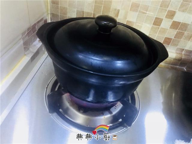 烧花菜不放一滴水,但却又香又好吃,一盘没吃过瘾