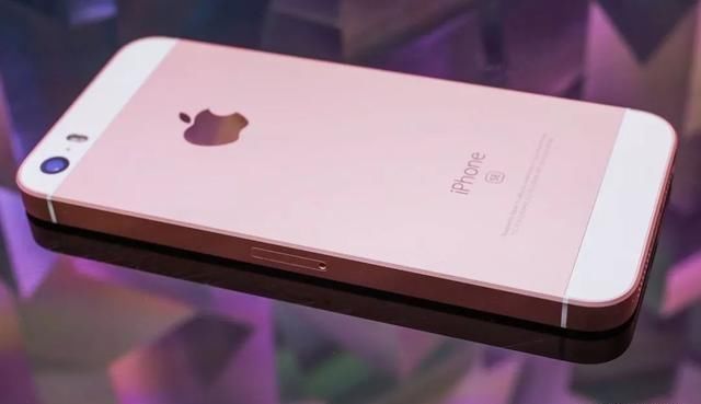 2019年苹果重新启动性价比的小屏幕手机,iPho
