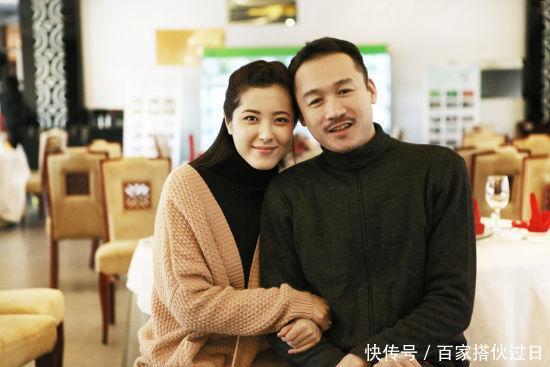 婚宴上嫂子大骂婆婆偏心小儿子，我怼回去后，台下掌声四起