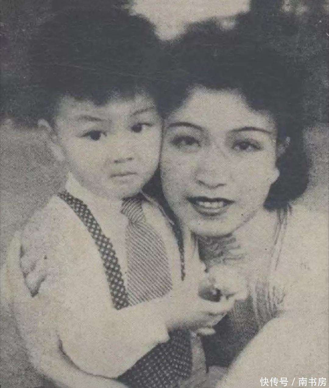 上世纪30年代,江青17岁的珍贵照片,青涩模样和后来的她判若两人 360娱乐,你开心就好
