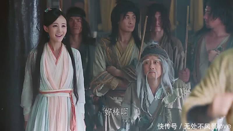 射雕中,有一厉害高手,吓蒙裘千仞,秒杀欧阳锋,是郭靖的大伯!