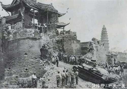 一抗战英雄杀三万日本兵,困守孤城47天,为保部