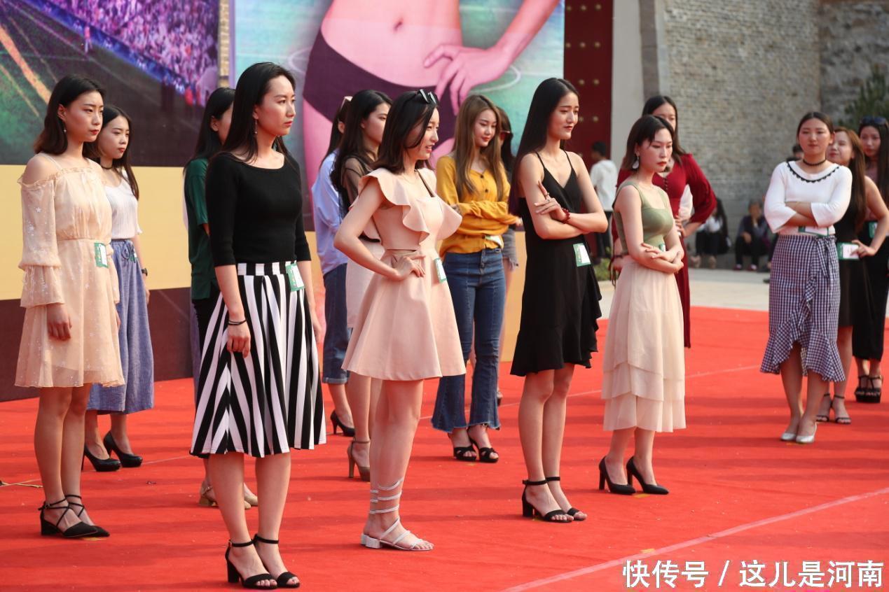 河南洛阳：在颐龙仙谷邂逅热辣美女！2018世界杯足球宝贝复赛圆满