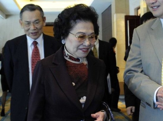 720亿！94岁的她首次成为中国女首富360游戏大厅