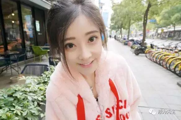 八字命理分析:2017当之无愧的网红一姐冯提莫