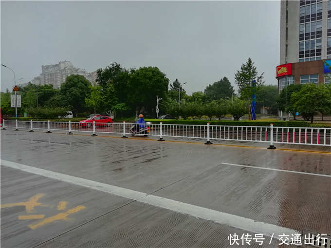 在浙江省绍兴市上虞区一天,下雨天的周日既吵