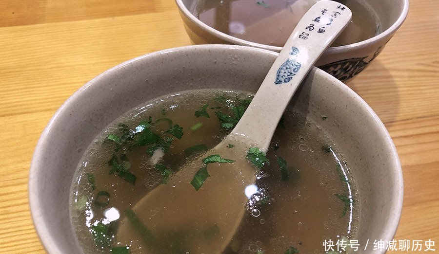 四川厨房被沈阳辣椒嫌弃了,论香,还得是人家v厨房的菜谱内容阿姨图片