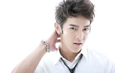 汪东城和炎亚纶谁帅_360问答