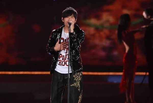 戴佩妮被吓傻、王菲成表情,说儿童的头像演相声表情包明星图片