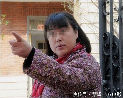 城里嫂子上门,我特意做一桌好菜,等她刚吃一块肉,我就怒掀桌子