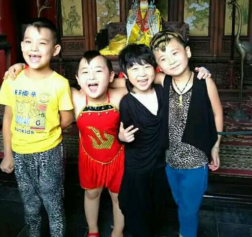 4岁学戏,曾登春晚爆红,却患上白血病去世前仍