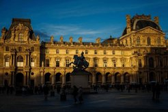 法国卢浮宫七年来首次门票涨价 已合人民币170元