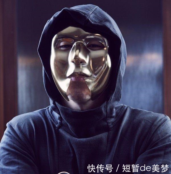 中国有嘻哈导师阵容出炉 网友她也有嘻哈