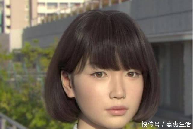 日本的美女机器人拿掉硅胶和衣服是什么样子 