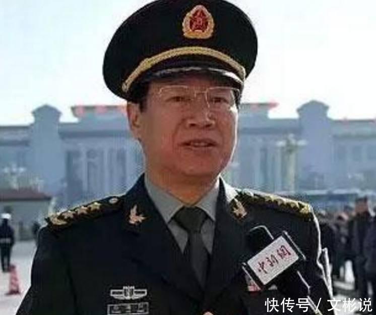 牛人! 自己是开国中将, 后升军委副主席, 家中都是人才