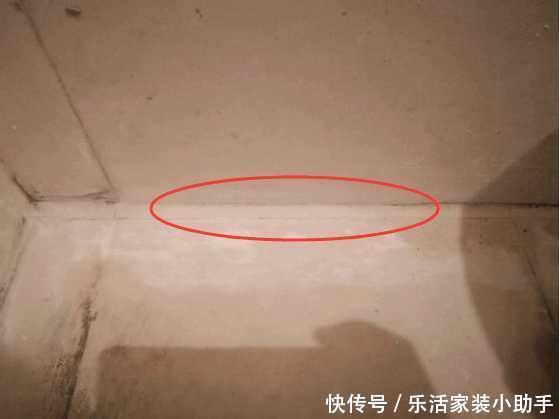 卫生间瓷砖贴成这样还要求多加钱?给你工钱已