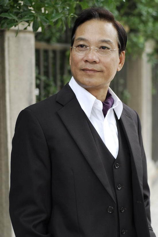 金鑫,著名影视演员,1952年三月生于上海,八一电影制片厂演员.