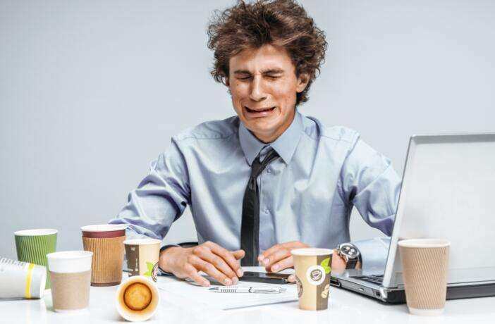 没买房的恭喜了!刚刚,这个开发商爆料2018年亏