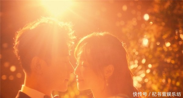 唐嫣罗晋晒婚纱照公布喜讯,胡歌微博沦陷,网友