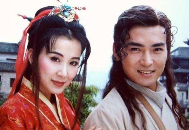 焦恩俊萧蔷同框晒照引发回忆杀,两人曾互相深情告白?