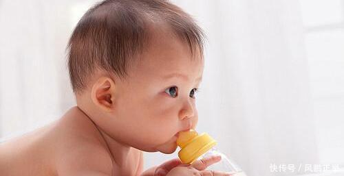 1岁宝宝每天喝多少奶 揭秘各个阶段宝宝的喝奶量